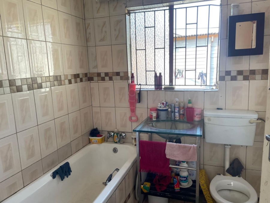 2 Bedroom Property for Sale in Rustenburg North North West